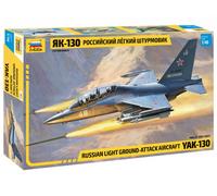 Zvezda Maquette plastique YAK-130 Avion d'attaque léger russe Échelle 1/48