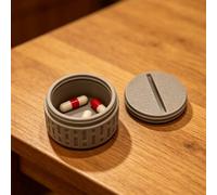 1 boîte de rangement portable pour médicaments - Blanc - Avec ouverture torsadée - Format de poche - Pilulier scellé - Résistant aux enfants - Anti-abus