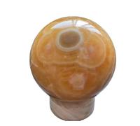 1 boule de cristal sphérique en calcite jaune et quartz orange de 400 à 450 g