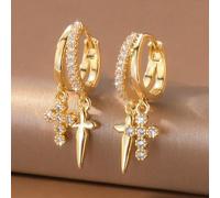 1 paire de boucles d'oreilles créoles à double croix en zircone super scintillantes, clips d'oreilles élégants et charmants de luxe pour femmes, design unique convenant pour le port quotidien, les vac