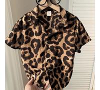 1 paquet Chemise à manches courtes style léopard, de mode japonaise et coréenne pour jeunes garçons. Convient pour le printemps et l'été, les collèges, la maison, la vie quotidienne, les sports, les f