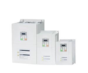 1 pcs Anxinee Solaire VFD DC 200V-400V à AC 3 phases 220V Sortie Convertisseur de Fréquence 0-600Hz for AC Pompe à Eau Moteur Tension d'Entrée DC 200V-400V Tension de Sortie 3PH 0-220V(7.5kw)