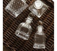 1 pièce Bouteille de parfum/aromathérapie vintage en verre gaufré, bouteille en verre de 50 ml, bouteille vide scellée avec couvercle, bouteille décorative transparente avec perles dorées miniatures,