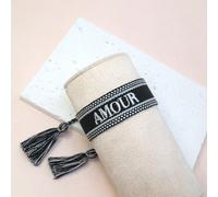 1 pièce Bracelet de style vintage fait main brodé du mot français "AMOUR", convient pour les couples, cadeau de vacances, corde de bénédiction Taille UniquePolyester