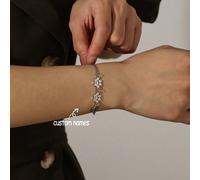1 pièce Bracelet personnalisé avec empreinte de patte et nom, bracelet minimaliste avec nom, bijoux pour amateurs de chiens/chats, cadeau pour elle, cadeau de Noël, cadeau pour la famille, cadeau d'an