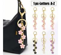 1 pièce breloque de sac à fleurs avec lettres roses 26, pendentif porte-clés, accessoire de sac, breloque floral mignon avec lettre, convient comme petit cadeau pour les filles, dames ou femmes, s'ada