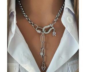 1 pièce Collier argent élégant pour femme. Avec fermoir en forme de fer à cheval, petit fermoir à vis, pendentif lettre, pendentif cadenas en forme de cœur et pendentif étoile octogonale, avec une var