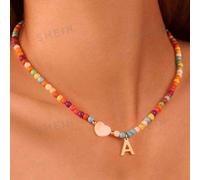 1 pièce Collier pendentif élégant en acier inoxydable avec 26 lettres et un cœur blanc, avec des perles en plastique de couleur aléatoire. Collier convenant comme cadeau pour la petite amie, les camar