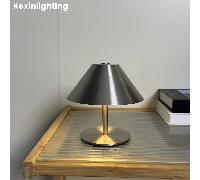 1 pièce Lampe de style nordique à contrôle tactile, lampe de bureau monochrome sans fil, lampe à contrôle tactile LED, lampe à contrôle tactile portable, lampe à 3 températures de couleur réglables, l