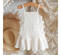 1 pièce Robe bretelle fine sans manches pour bébé fille, style dame élégant en matière douce plissée avec nœud papillon. Coupe évasée courte à volants. Vêtement casual pour usage quotidien, voyage, va