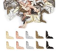 100pcs Protege Coin Livre Metal, en Fer Protege Coin Livre Vintage Couvertures d'Angle de Livre Décoratives pour Album Photo de Scrapbooking Dossier de Cahier (5 Couleurs)