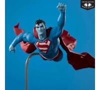 111362 DC Direct Statue En Résine Superman Rouge Et Bleu Par Lee Bermejo