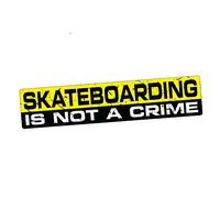 15cmx3cm Car Styling SKATEBOARD PAS UN CRIME Casque FUNNY BIKE DECAL MOTORIST JDM
