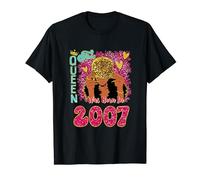 17 Years Old This Queen Was Born In 2007 17th Birthday T-Shirt