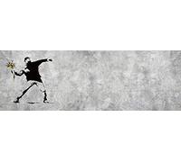 1art1 Banksy Poster Impression sur Toile Le Lanceur de Fleurs, Graffiti Art Urbain Affiche Murale XXL Encadrée | Tendue sur Cadre en Bois | Tableau 150x50 cm