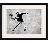 1art1 Banksy Poster Le Lanceur de Fleurs, Graffiti Art Urbain Affiche Encadrée avec Passe-Partout Élégant | Images Murales | dans Un Cadre Photo 80x60 cm
