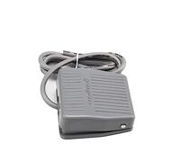 1PCS Footswitch Commutateur de commande momentané au pied Pédale d'alimentation électrique SPDT Gris TDFS-201 10A 250V (Color : with 2M Wire)(With 2m Wire)
