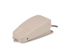 1PCS TFS-3 FS-3 Pédale Interrupteur à Pied Coque En Aluminium Auto-réinitialisation Argent Contact Contrôle Alimentation Avec Fil GFS-3 220V 10A(30cm)
