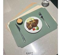 2/4/6 pièces Set de Napperons en PU, Convient pour la cuisine et la table à manger intérieure et extérieure, Lavable et résistant à la chaleur, Napperons et dessous de verre lavables, Applicable pour 