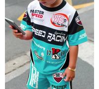 2 pièces/Set Tenue décontractée classique pour garçon préadolescent, t-shirt à manches courtes col rond avec imprimé voiture de course et short assortis. Convient pour l'été, les événements de course,