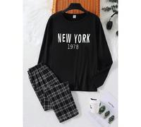 2 pièces T-shirt à manches longues noir col rond avec imprimé NEW YORK et pantalon de pyjama ample à carreaux noir et blanc pour garçons adolescents. Ensemble de pyjama casual en tissu tricoté confort