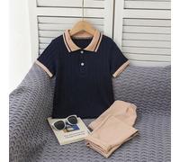 2 pièces Tenue de gentleman d'été décontractée pour jeune garçon, ensemble polo à manches courtes avec col jacquard tricoté + pantalon kaki à taille élastique. Costume élégant et à la mode, idéal pour
