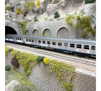 2 voitures de banlieue type ABnb 703 et Bnb 719, mixte 1/2 t 2CL, "Silberling