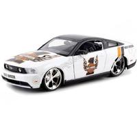 MAISTO 2011 FORD MUSTANG GT HARLEY DAVIDSON CUSTOM 1:24