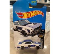 2017 Hot Wheels #283 Nightburnerz Nissan Skyline H/T 2000gt-x Blanc H / Noir