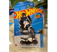 2023 Hot Wheels Ducati DesertX Blanc 67/250 HW Moto 1/5