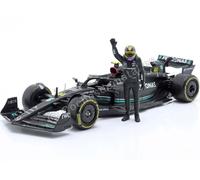 2023 Mercedes-AMG Petronas W14 Formule 1 N°44 Lewis Hamilton + Figurine du Pilot