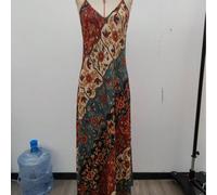 2026 Nouvelle arrivée Robe élégante et polyvalente pour femmes : Imprimé floral color block, style bohème, design rétro, dos nu, bretelles spaghetti, col en V, sans manches, robe longue décontractée p