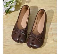2026 Nouvelles chaussures plates à bout fendu en forme de sabot de cochon pour printemps/automne, chaussures de ballet à tige basse pour femmes en été, chaussures de grand-mère à enfiler à la mode, ch