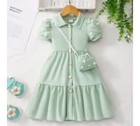 2026 SS Nouvelle robe d'été en tissu doux et moelleux, essentiel pour les vacances et les voyages. Robe décontracté pour filles avec col, manches à volants, décoration de perles et boutons devant. Rob