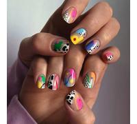 24 pièces Ongles courts carrés imprimé vache français à presser avec design de cercles et lignes de couleurs arc-en-ciel, ongles de printemps et d'été, ensemble d'ongles faux acryliques faciles à port