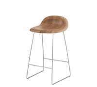 3D Tabouret de bar 65 Noyer - Sledge Base Acier - Patins en plastique Gubi - 5715015971478