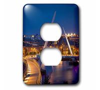 3dRose (lsp_249159_6) 2 prises de courant (6) 2 crépuscule, le pont de la paix et le Skyline de Derry, Irlande du Nord, Royaume-Uni