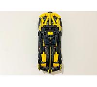 3Dudes & Dad Support mural compatible avec LEGO® Technic Bugatti Bolide - Crochet de rangement conçu sur mesure pour l'ensemble 42151-3D en plastique imprimé - Fourni avec matériel de montage