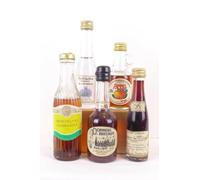 4 cl alcools divers lot de 5 mignonettes divers producteurs pommeau apfel lavande mûre muscat de frontignan alcool années 70
