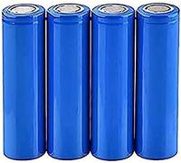 - 4 Piles Rechargeables 3,7 V 2200 mAh, Pleine capacité, Faible autodécharge, 1200 Cycles, Piles Longue durée pour Lampe de Poche LED