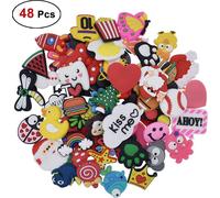 48 pièces de chaussures en PVC Charms chaussures de caricature, charmes de chaussures en PVC,pour sabot chaussures décoration bracelet bracelet fête faveur