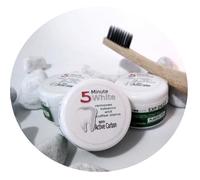 5 Minute White Dentifrice blanchissant avec charbon actif, formule 100% italienne, élimine les taches de café et de tabac, formule rapide 5 minutes