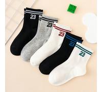 5 paires de chaussettes mi-mollet pour enfants avec motifs colorés de bandes et de numéros 23, convenant à toutes les saisons, tailles européennes et américaines, confortables, respirantes et durables