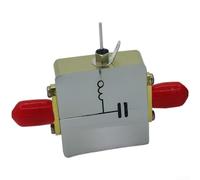 50 MHz à 6 GHz RF Bias Tee Feeder Box avec bloc CC pour une utilisation dans les environnements de communication et de test avec faible perte de signal (1200 milliampères)