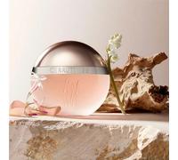 50 ml Eau de Toilette pour Femmes Note de tête : Muguet, Violette, Mimosa, Bergamote, Iris, Freesia, Jasmin, RoseNote de coeur : Coriandre, Tubéreuse, Galbanum, Bois de rose du Brésil, Iris, Camomille