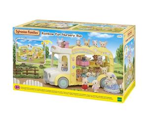 5744 - Le bus et sa cour de récréation