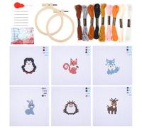 6 Pièces Kit Point de Croix Débutant, Comprenant 6 Motifs de Point Croix Pré-Imprimés, 2 Cercles de Broderie, 9 Rouleaux de Fil à Broder, 7 Outils de Broderie et des Instructions, Kit Broderie Enfant