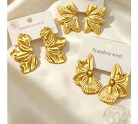 6 pièces/Set Boucles d'oreilles élégantes en acier inoxydable, comprenant trois designs de feuilles. Ces boucles d'oreilles minimalistes en acier inoxydable sont convenues pour le port quotidien des f