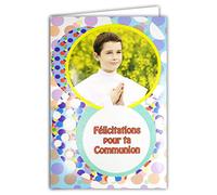 68-1020/1 Carte avec Enveloppe Félicitations pour ta COMMUNION GARÇON PAILLETTES Aube Blanche Mains Jointes Prière Couleur Bleue Fête Printemps