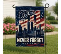 911 Never Forget Memorial Tribute Statue of Freedom Drapeau de jardin 30,5 | Hommage commémoratif patriotique, drapeau de pelouse, silhouette d'horizon de New York, motif drapeau américain
